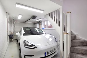 Oversized Garage- click for photo gallery